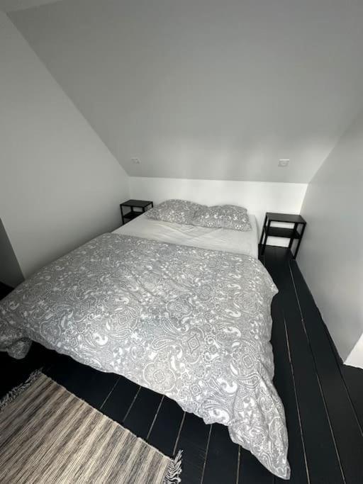شقة Joli Loft Ploërmel المظهر الخارجي الصورة