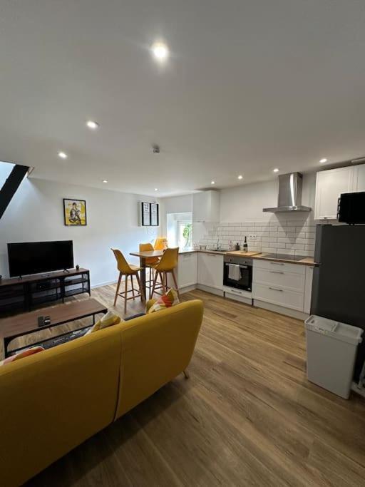 شقة Joli Loft Ploërmel المظهر الخارجي الصورة